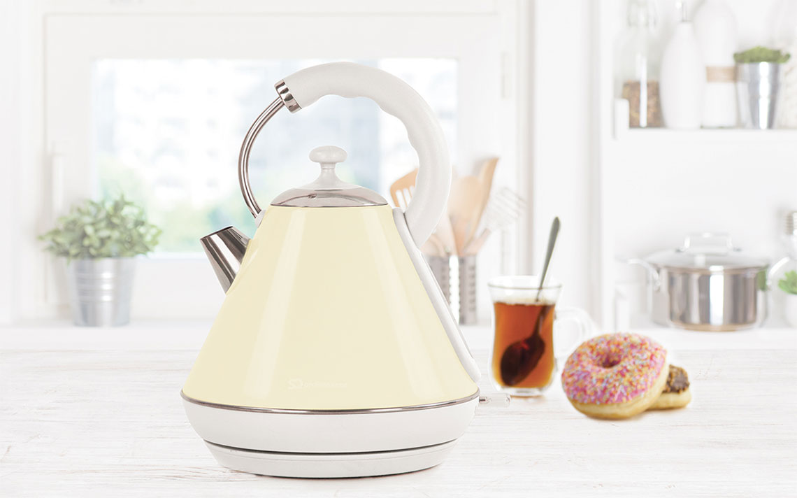 SQ Professional Dainty Legacy Kettle 1.8 Litre 2200 Watt Chantilly Cream 7926 (Parcel Rate)